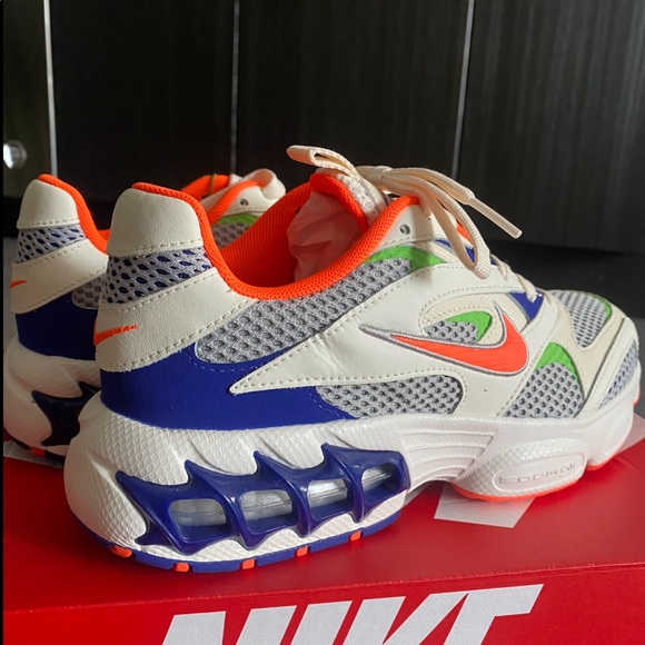 NWT & Box Nike Zoom Air Fire Women's Shoe (7.5) - Picture 5 of 6